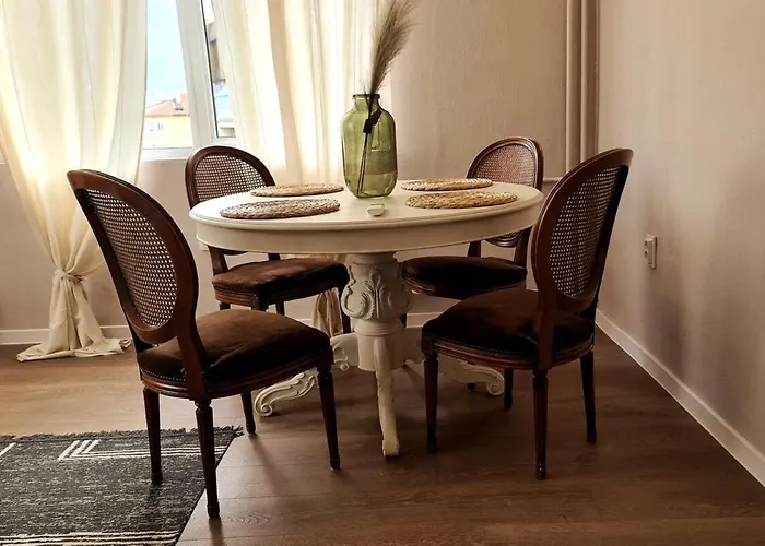 Apartment Bright 2-bdrm - Stunning Views - Center Sofia