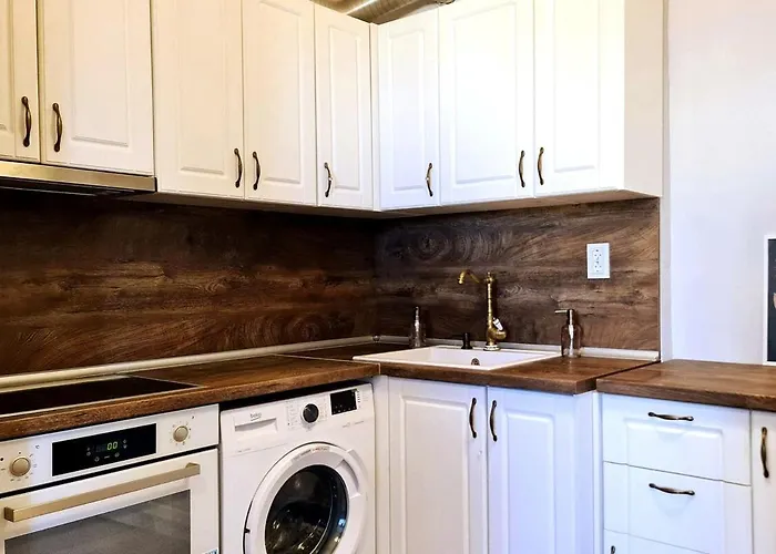 Bright 2-bdrm - Stunning Views - Center ソフィア